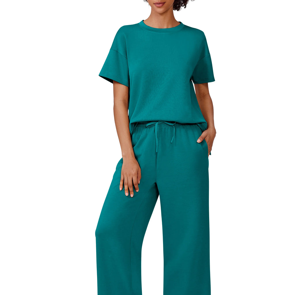 Pinspark Women's Two-Piece Set: Summer Outfit, Loose-Fitting Wide-Leg Pants, Casual Set: Perfect for the airport, the beach, and vacations; short sleeves; soft fabric; available in a variety of colors and sizes tiktokshopbacktoschool
