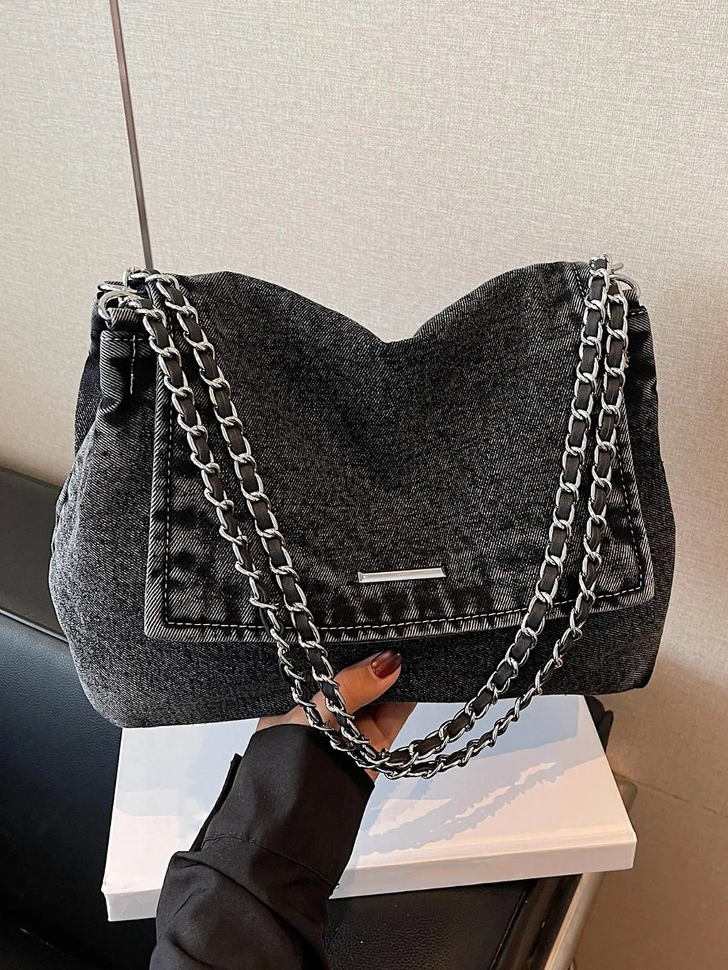 Fashion Denim Chain Shoulder Bag, 2026 New Styling Casual Versatile Crossbody Bag for Women, Trendy All-match Commuter Bag for Daily Travel Work Commute